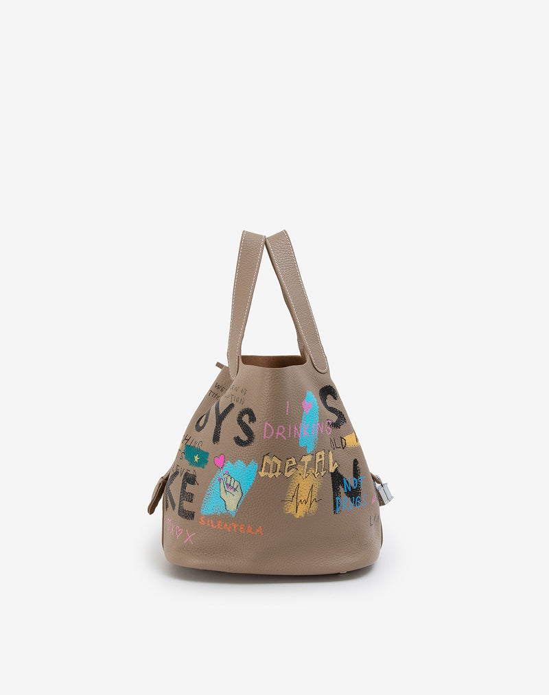 Cube Bag / size L / Beige – guernika official online shop