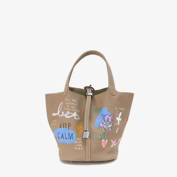 Cube Bag / size L / Beige – guernika official online shop