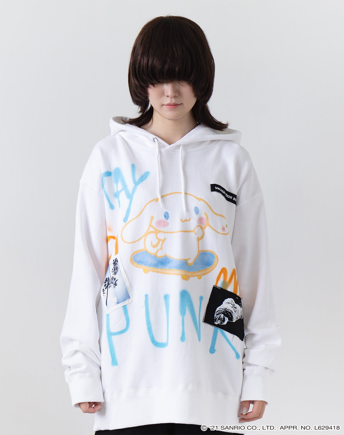 【guernika×Sanrio characters】Hand Painted Hoodie / シナモロール – guernika  official online shop